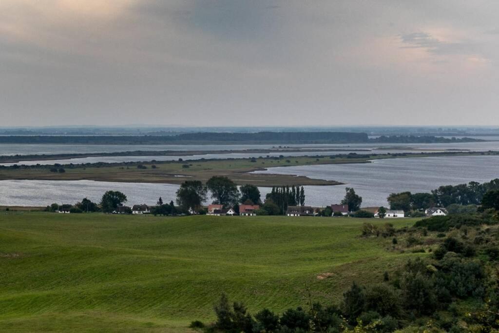 Lacky - Kleines Familienreihenmittelhaus In Grieben Hiddensee Εξωτερικό φωτογραφία