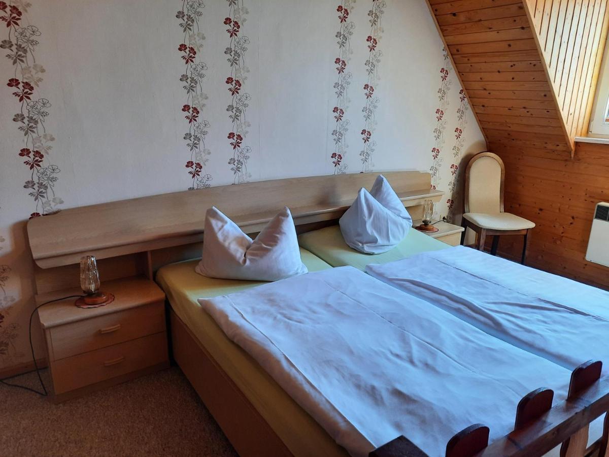 Lacky - Kleines Familienreihenmittelhaus In Grieben Hiddensee Εξωτερικό φωτογραφία